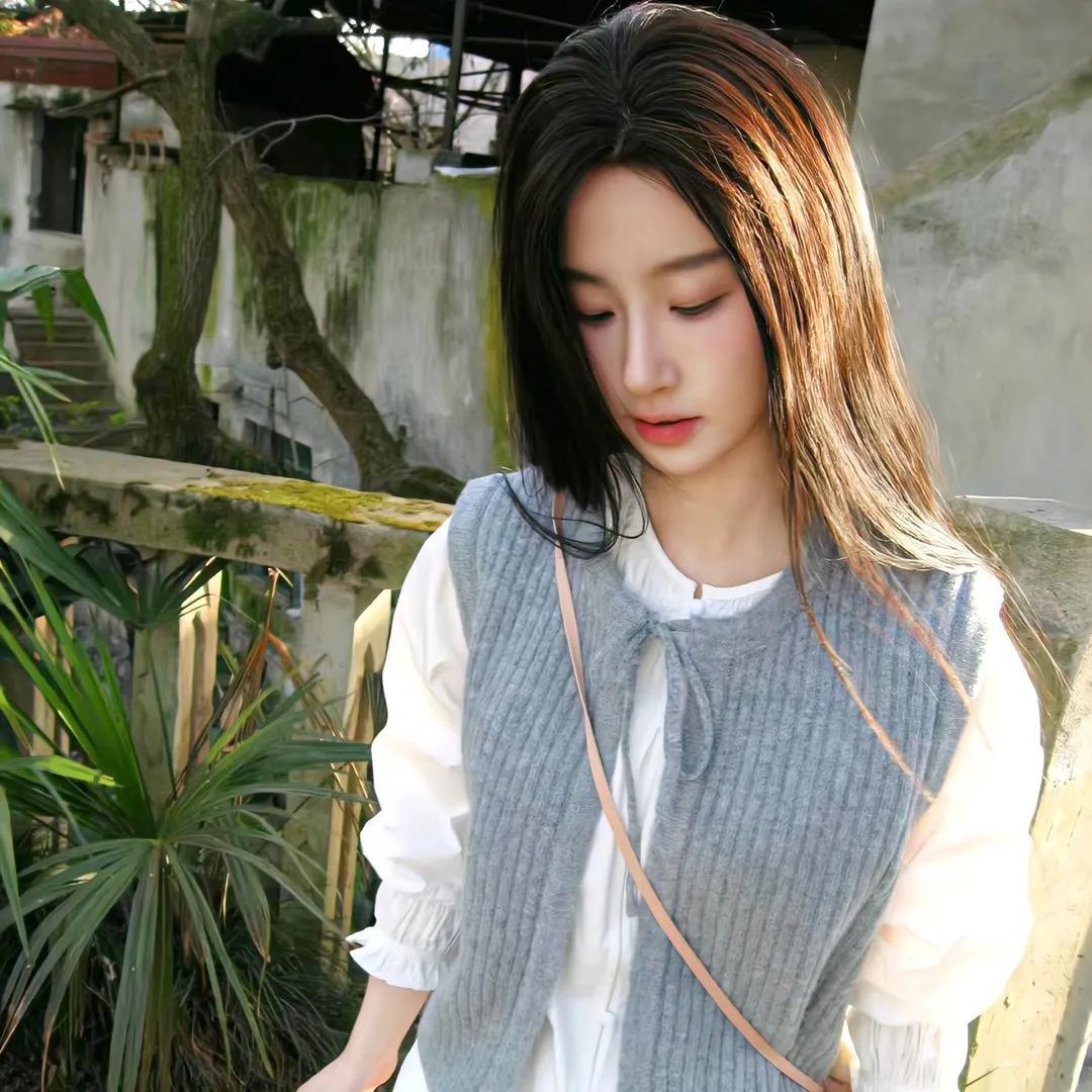 艾曼妞与罗丽妲